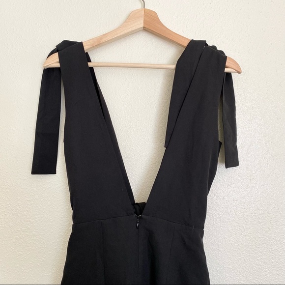 Ivory Chain Deep V Tie Sleeve Mini Dress - Picture 5 of 7